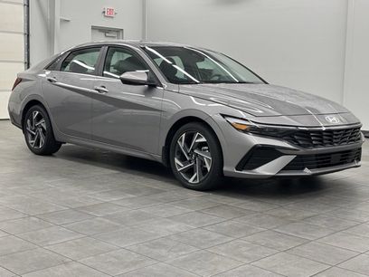 Used 2025 Hyundai Elantra SEL