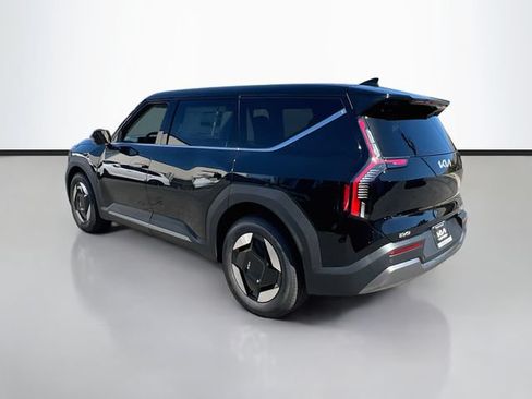 New 2026 Kia EV9 Light RWD image 5
