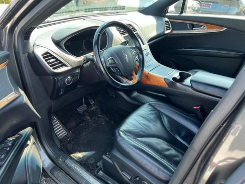 Used 2018 Lincoln MKX Select w/ Lincoln MKX Climate Package FWD image 10