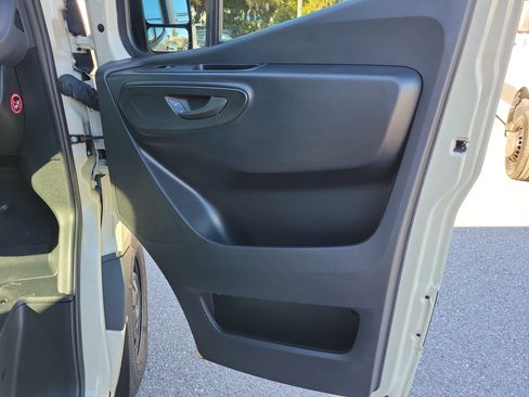 Used 2025 Mercedes-Benz Sprinter 3500 image 14