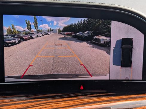 Used 2021 Cadillac Escalade ESV Premium Luxury w/ Performance Package image 29