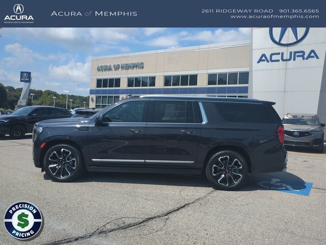 Used 2023 GMC Yukon XL Denali w/ Denali Reserve Package AWD/4WD image 3