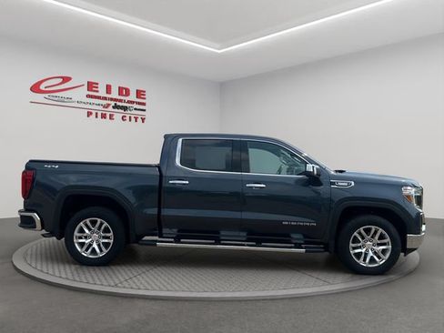 Used 2021 GMC Sierra 1500 SLT w/ SLT Convenience Package AWD/4WD image 11