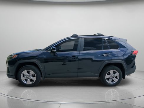 Used 2025 Toyota RAV4 XLE w/ Convenience Package FWD image 17