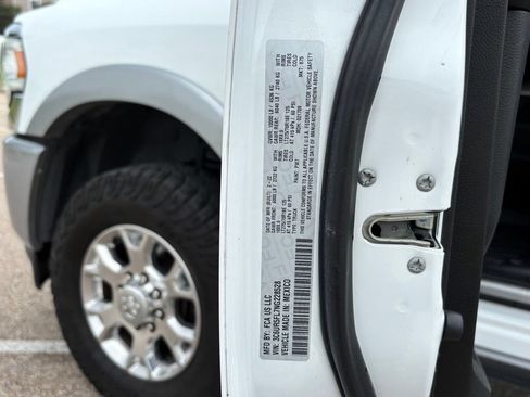 Used 2022 RAM 2500 Laramie AWD/4WD image 31