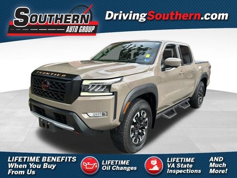 Used 2023 Nissan Frontier PRO-4X w/ Pro Convenience Package AWD/4WD image 1