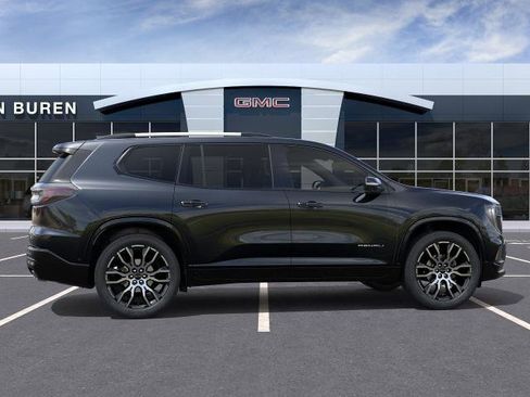New 2026 GMC Acadia Denali Ultimate w/ LPO, Floor Liner Package AWD/4WD image 5