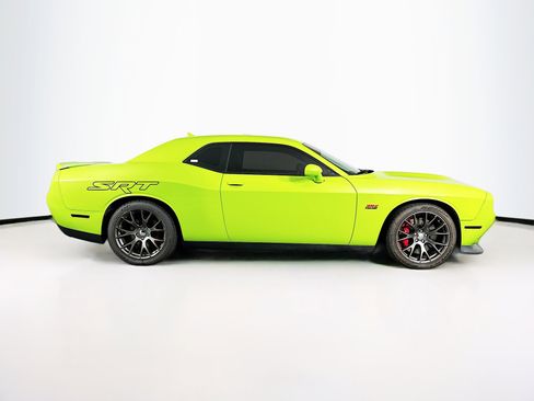 Used 2015 Dodge Challenger SRT w/ Technology Group image 10