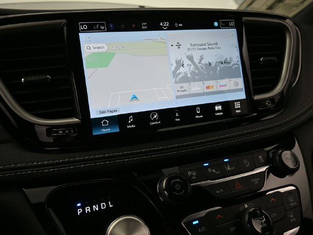 New 2025 Chrysler Pacifica Select w/ Uconnect Theater Family Group AWD/4WD image 34
