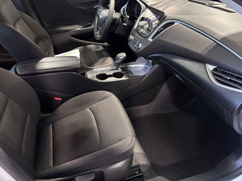 Used 2024 Chevrolet Malibu LT image 17