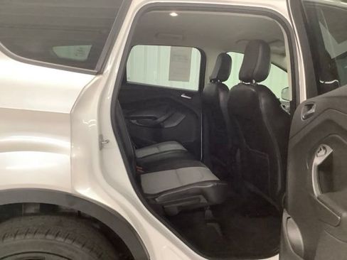 Used 2018 Ford Escape SE w/ SE Sport Appearance Package AWD/4WD image 10