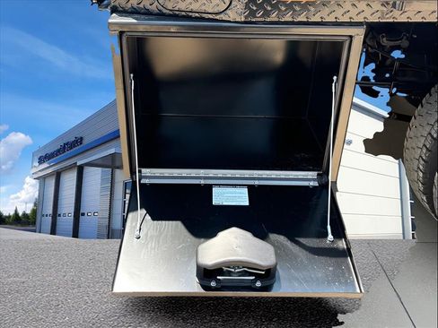 New 2024 Ford F450 XL image 19