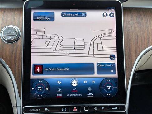 Used 2024 Mercedes-Benz C 300 Sedan image 13