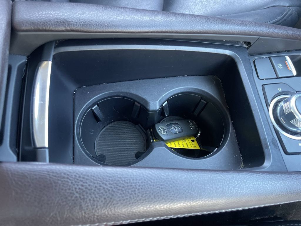 Used 2018 MAZDA MAZDA3 Touring FWD image 29