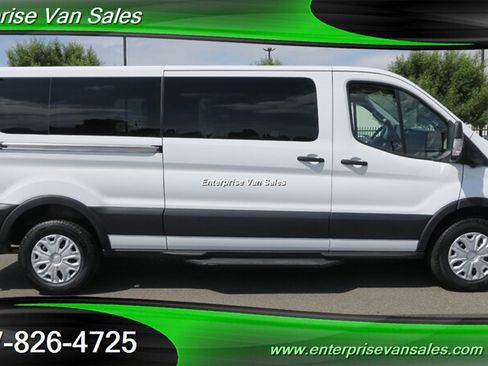 Used 2023 Ford Transit 350 XLT RWD image 4