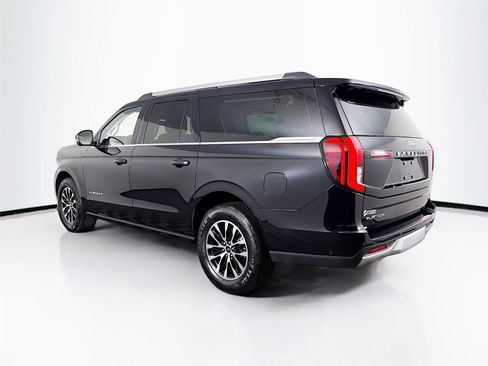 Used 2025 Ford Expedition Max Platinum image 5