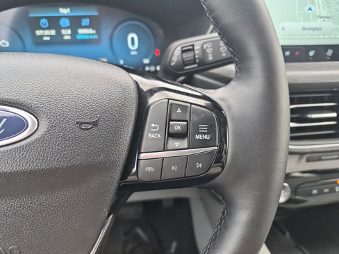 Certified 2025 Ford Escape SE w/ PHEV Premium Package image 24