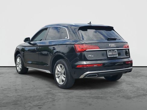 Used 2023 Audi Q5 2.0T Premium w/ Convenience Package AWD/4WD image 3