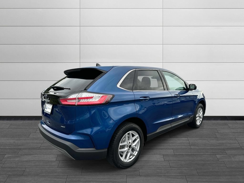 Used 2024 Ford Edge SEL AWD/4WD image 3