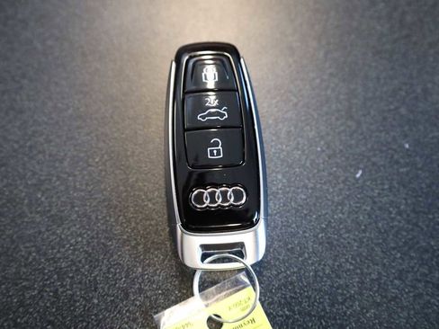 New 2026 Audi RS Q8 performance image 40