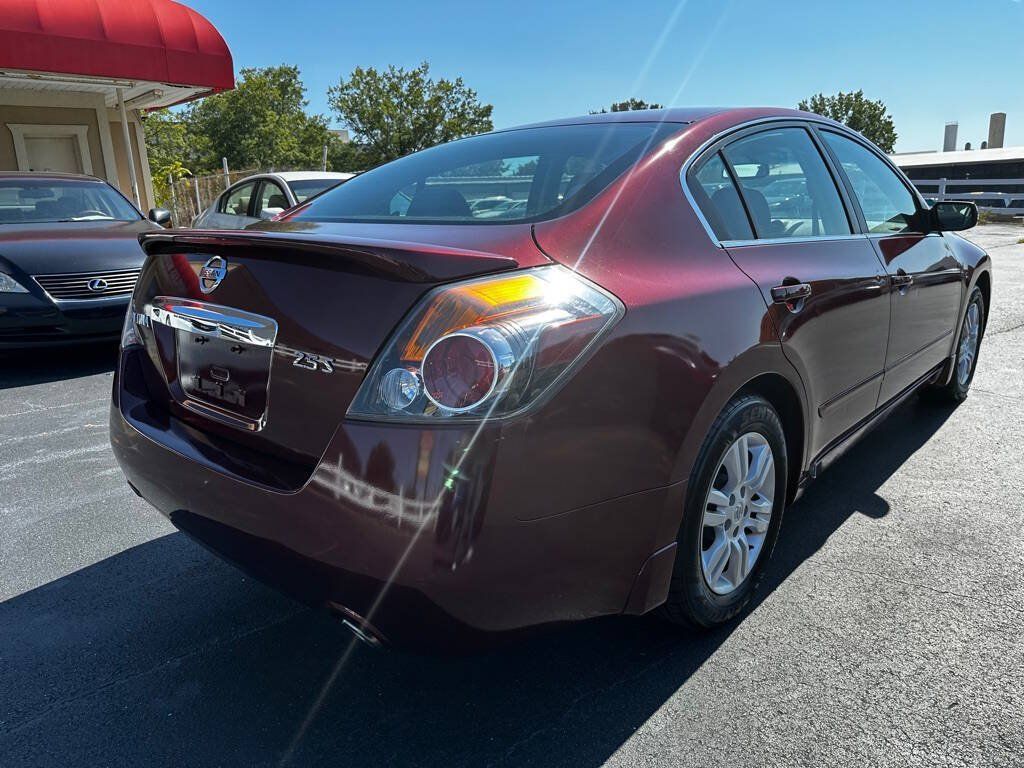 Used 2012 Nissan Altima 2.5 S w/ 20th Anniversary Pkg FWD image 7