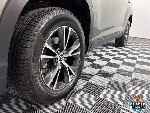 Used 2019 Toyota Highlander LE FWD image 14