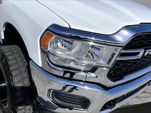 Certified 2022 RAM 2500 Tradesman w/ Chrome Appearance Group AWD/4WD image 31