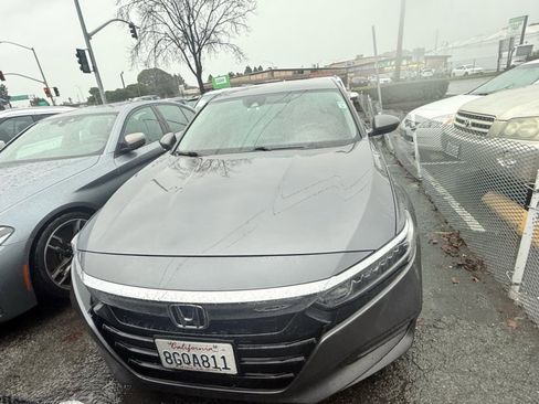 Used 2018 Honda Accord LX image 3