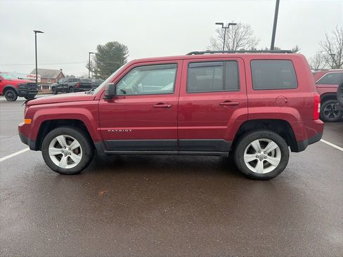 Used 2017 Jeep Patriot Latitude image 6