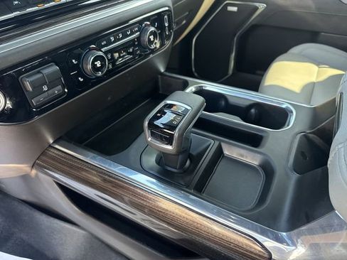 Used 2025 Chevrolet Silverado 1500 LT Trail Boss w/ Convenience Package II AWD/4WD image 21