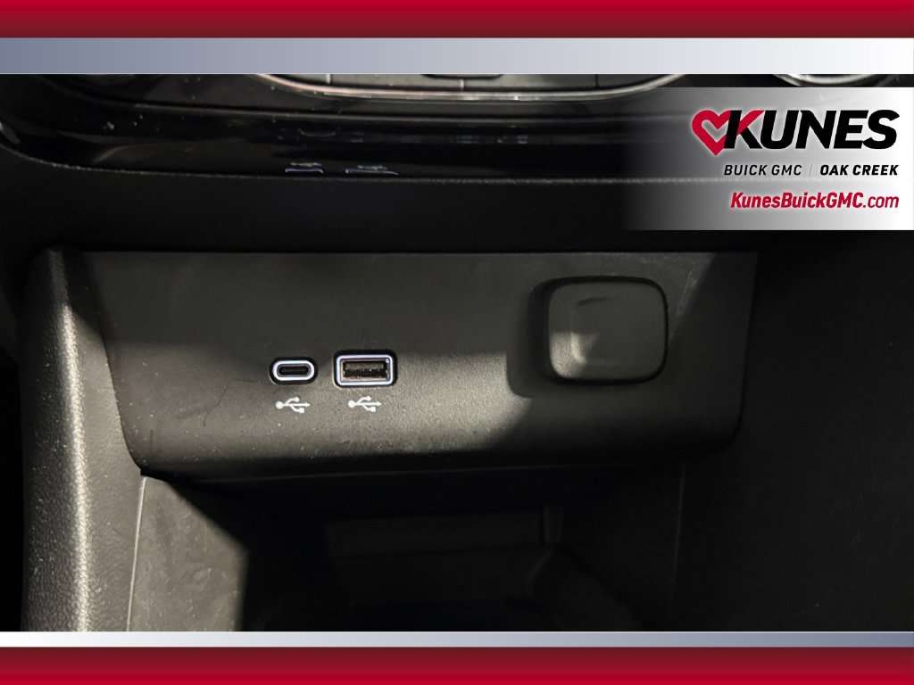 Used 2024 Buick Encore GX Sport Touring AWD/4WD image 31