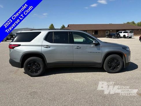Used 2023 Chevrolet Traverse LT w/ Midnight/Sport Edition AWD/4WD image 4
