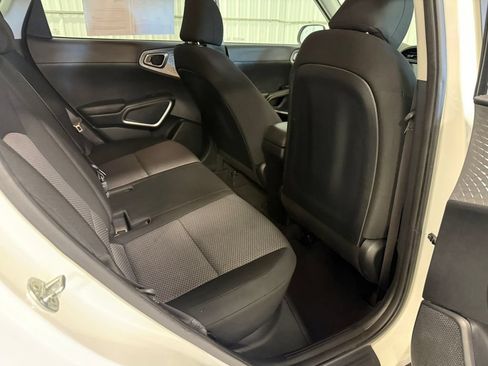 Used 2022 Kia Soul LX w/ Technology Package FWD image 27