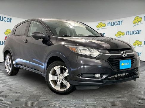 Used 2017 Honda HR-V EX image 1