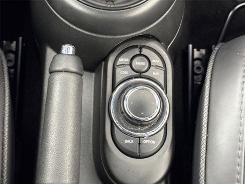 Used 2023 MINI Cooper S image 24
