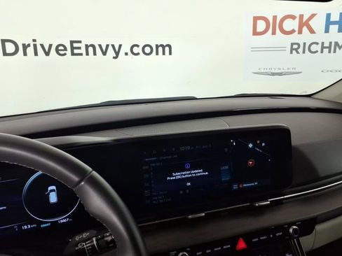 Used 2024 Kia Carnival SX FWD image 24