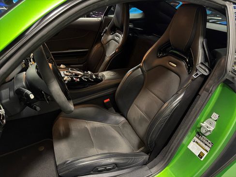 Used 2018 Mercedes-Benz AMG GT R image 19