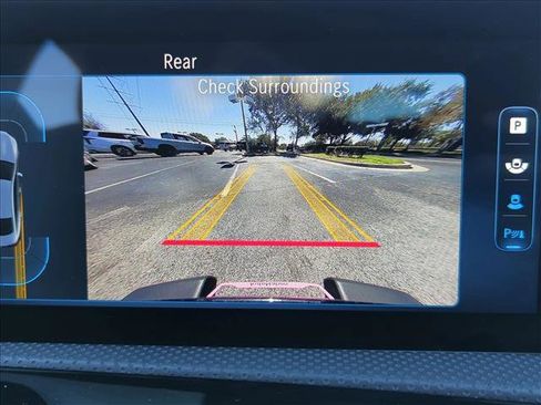 Used 2025 Mercedes-Benz CLA 250 image 13