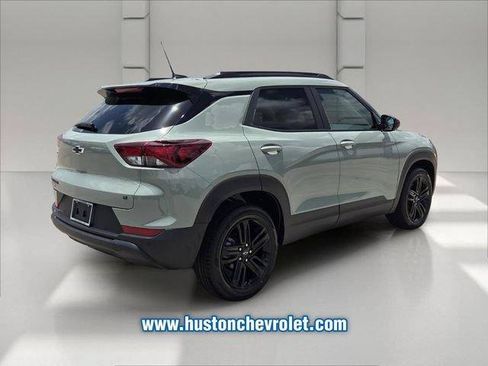 New 2026 Chevrolet TrailBlazer LT w/ Midnight Edition FWD image 5