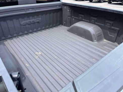 Used 2024 GMC Sierra 1500 AT4 w/ Technology Package AWD/4WD image 11