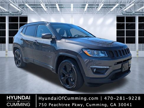 Used 2019 Jeep Compass Altitude image 1