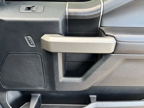 Used 2019 Ford F150 Raptor w/ Equipment Group 801A Mid image 23