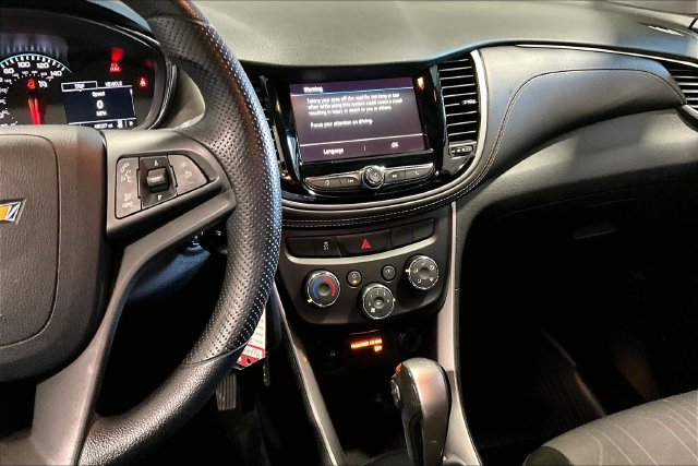 Used 2021 Chevrolet Trax LT FWD image 9