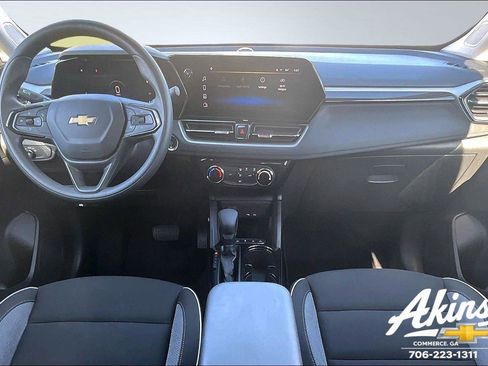 Used 2025 Chevrolet TrailBlazer LT image 7