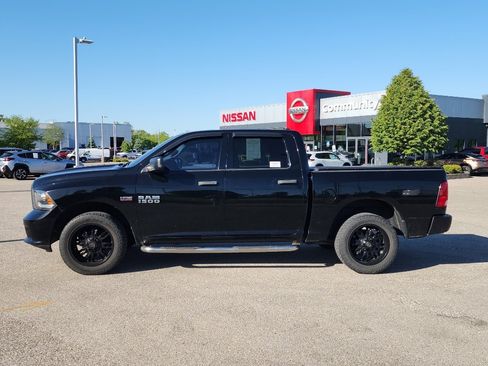 Used 2015 RAM 1500 Express AWD/4WD image 4