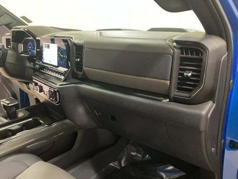 Used 2025 Chevrolet Silverado 1500 ZR2 image 24