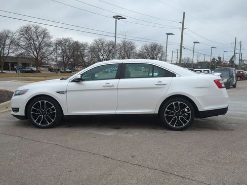 Used 2019 Ford Taurus SEL w/ Equipment Group 201A image 5