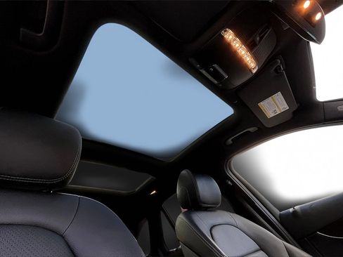 Used 2021 Mercedes-Benz GLC 300 GLC 300 image 22