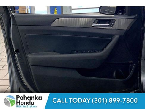 Used 2019 Hyundai Sonata Limited image 25