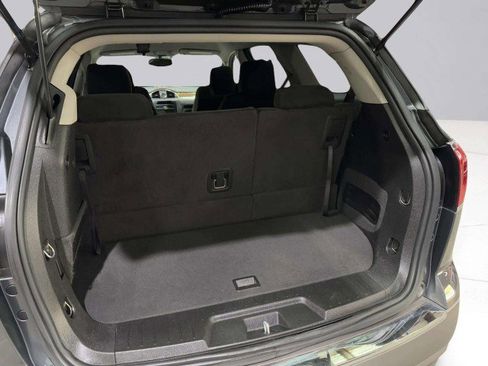 Used 2011 Buick Enclave CX image 39